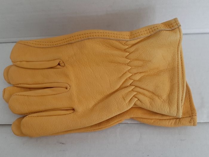 New 100% leather cow hide gloves