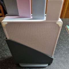 4 Chopping boards with holder