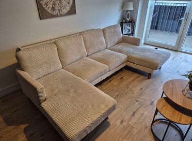 Sofa With Chaise