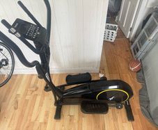 Reebok ZR8 Elliptical Cross trainer