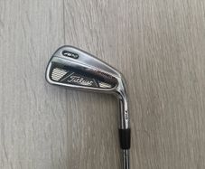 4 Iron (Titleist)