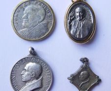 Antique Religious Pendants with POPES In Silver-Plated Metals