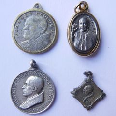 Antique Religious Pendants with POPES In Silver-Plated Metals