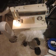 GLOBE 550 vintage sewing machine