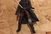 Detailed action figure : man with two swords