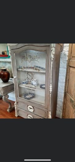 French cabinet