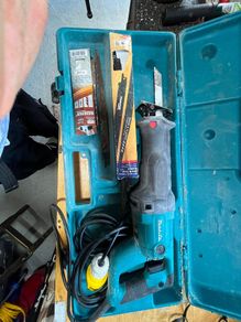 Makita JR3050T corded reciprocating saw (1010W)