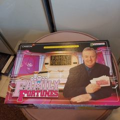Family fortunes board game