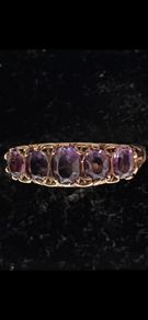 9 ct gold beautiful Amethyst ring