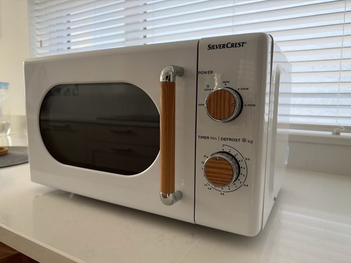 microwave SilverCrest 700W