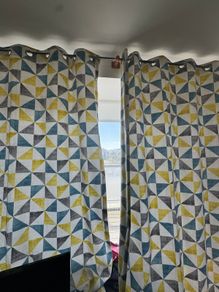Set of curtains