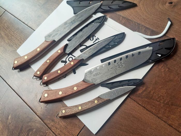 Set 5 Piece Knife Set Irish Celtic Di'Casteel