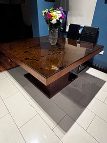 glass top dining table