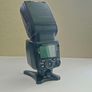 Nikon SB-700 Speedlight Image 2
