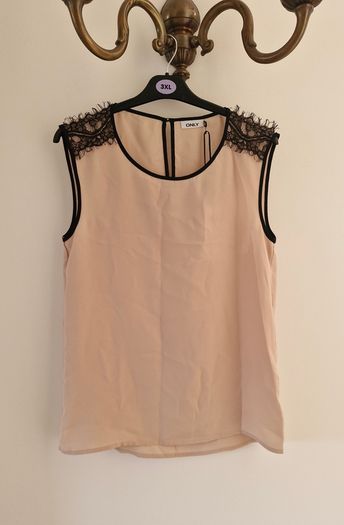 Sleeveless top