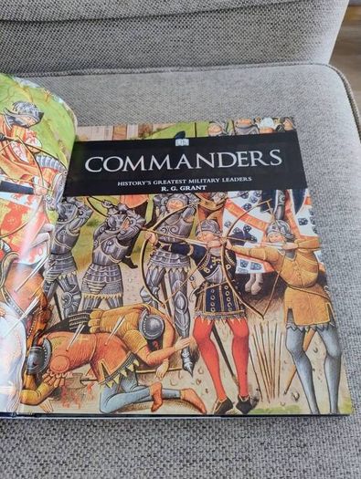 Commanders history's greatest military leaders by R G Grant hardback with dustcover in very good condition coffee table size book 350 pages FREE STANDARD POSTAGE INCLUDED
