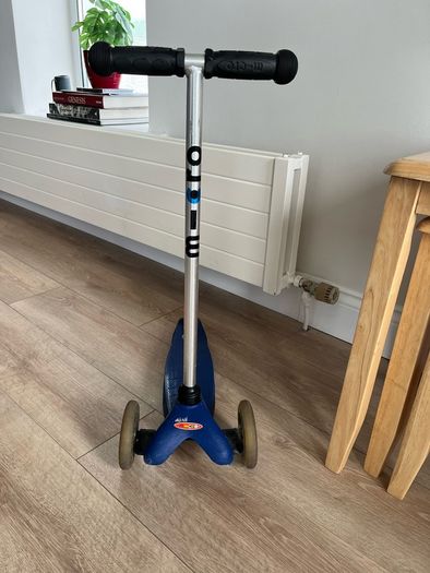 Kids micro scooter