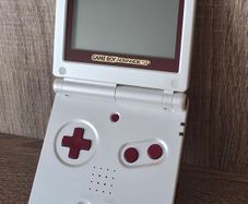 Nintendo Gameboy Advance SP Famicom Edition