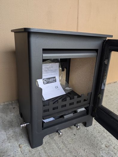 Snuggle Stove 5kw NEW