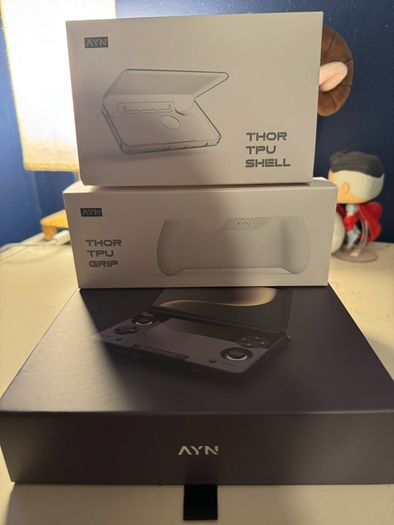 AYN Thor Max Batch 3 (16GB + 1TB) Rainbow