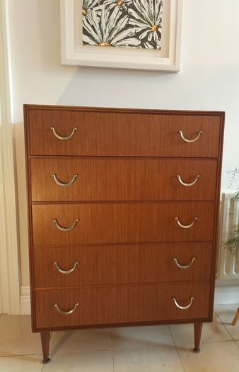 Mid Century Vintage Meredew Chest of Drawers