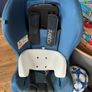 Axkid Minikid 2.0 rear facing car seat with broken head rest Image 2