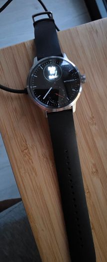 Withings ScanWatch for parts  Activity Tracker Hybrid Watch (42mm) - Black, B