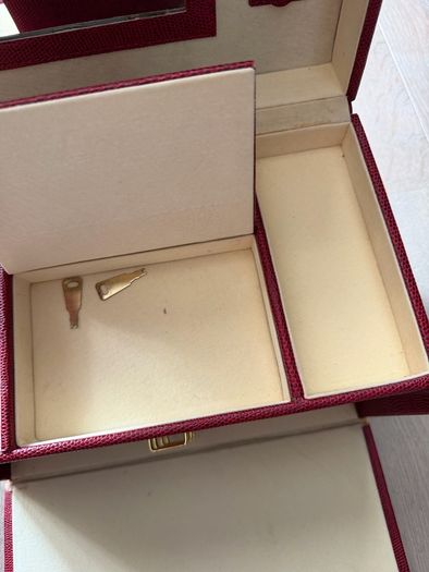 Large Burgundy Vintage Style Jewellery Box with Mirror and Drawers