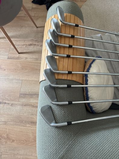 Ping i200 irons red dot
