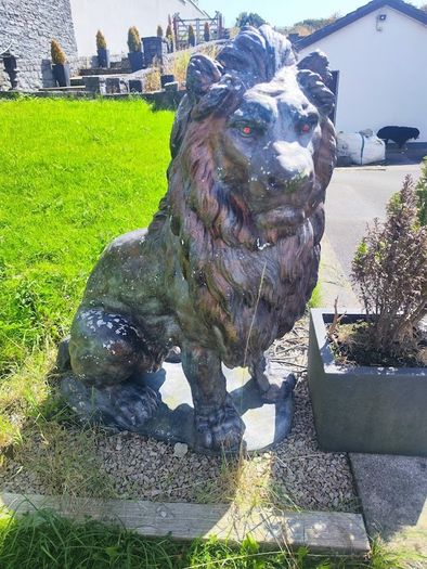 Large Stone Sitting Lions Pair