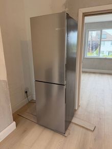 Bosch Serie 2 NoFrost Fridge Freezer  KGN27NLFAG