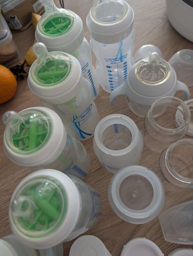 Dr Brown and Philips Avent (Used)