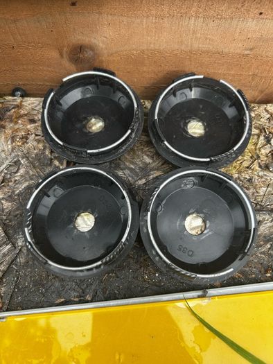 Str Centre Caps