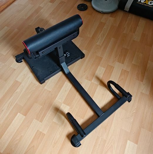 Sissy Squat Machine
