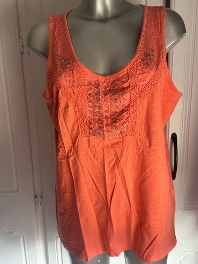 Yessica orange embroidered with beads top size XL UK18/20 EU46/48 Postage included