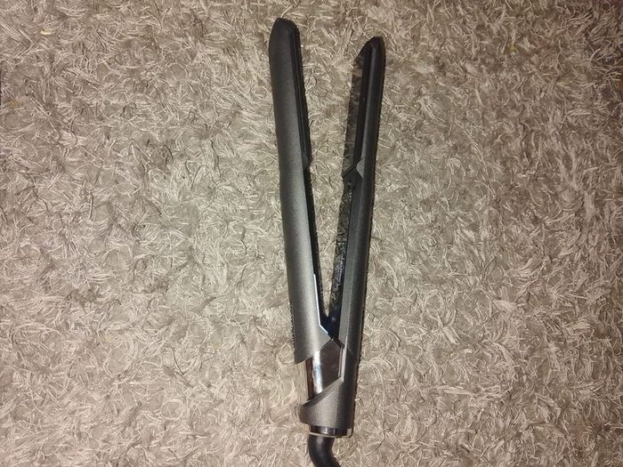 Hair straightener