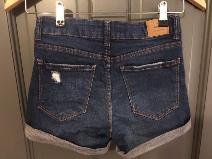 Bershka girls denim shorts size 34/6 aged 13+ years