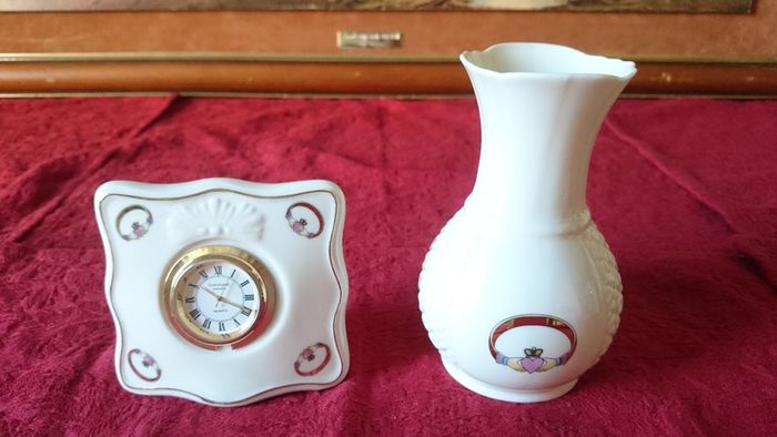 Donegal Parian China Claddagh Ring Clock And Vase Set Made In Ireland