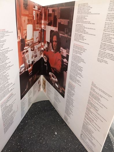Gilbert o Sullivan LP in a Gatefold Sleeve