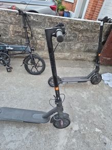 E scooter / battery scooter