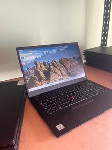 Lenovo ThinkPad X1 Carbon G8 - 8th Gen - i5-10210U / 16GB DDR4 / 256GB NVMe SSD - Windows 11 Pro