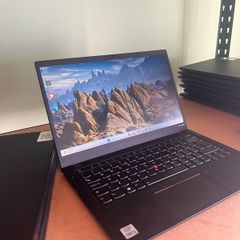 Lenovo ThinkPad X1 Carbon G8 - 8th Gen - i5-10210U / 16GB DDR4 / 256GB NVMe SSD - Windows 11 Pro