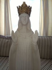 large 24 inch statue of our lady of knock suitable for indoor and oitdoor use.made of fibreglass
