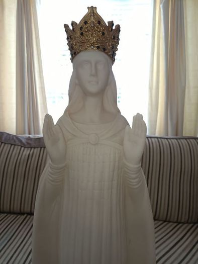 large 24 inch statue of our lady of knock suitable for indoor and oitdoor use.made of fibreglass