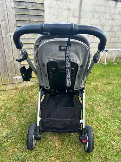Mamas and Papas pram + Cybex seat and isofix bundle