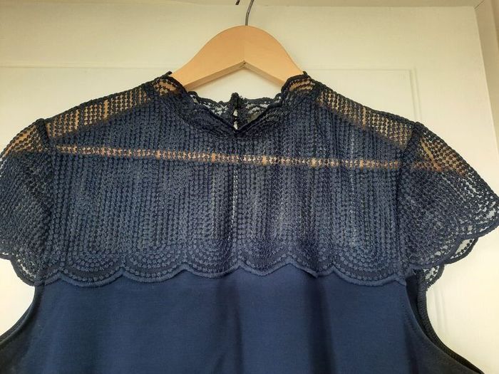 Navy top
