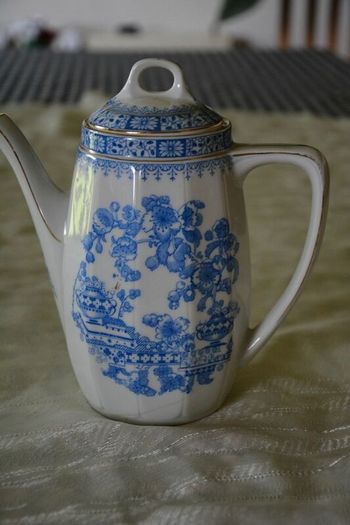 KPM Germany - Royal Porcelain Factory, tea pot