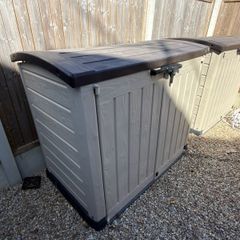 Large Keter Storage box 1200l