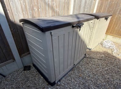 Large Keter Storage box 1200l
