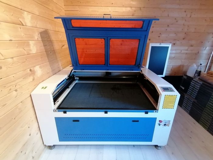 Laser Cutting And Engraving Machine